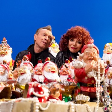 Photo - Joan Collins & Gary Kemp